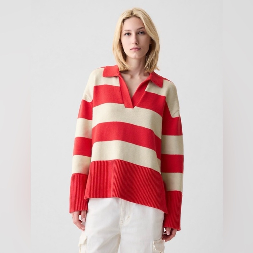 GAP Rugby Sweater With Red and White Stripes, Collar and V Neck Size Large